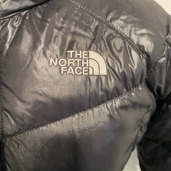 North Face Puff Jacket in Juniors Medium Great Condition - Picture 7 of 11